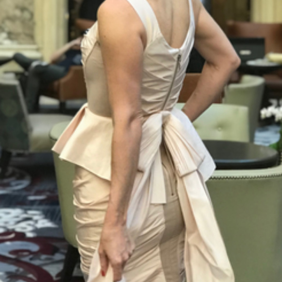 Breathtaking Marchesa Wedding Dress for Sale - Picture 4 of 4